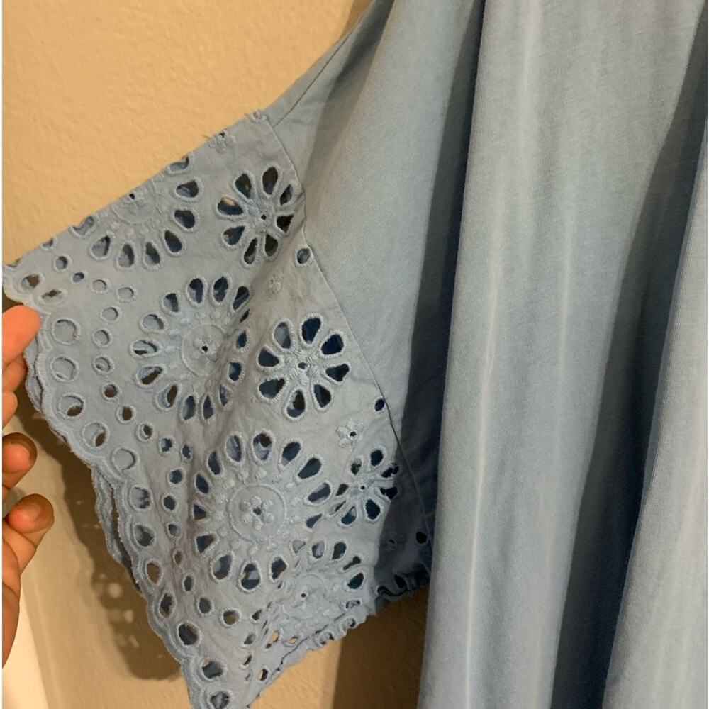 Lane Bryant short sleeve blousee eyelet sleeves light blue size 26/28 comfy - Picture 4 of 7